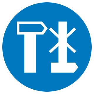 Знак на пластике M-28 «Работать инструментом, не дающим искры»