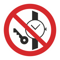 Знак на пластике фотолюминесцентный P-27 «Запрещается иметь при (на) себе металлические предметы (часы и т.п.)» 
